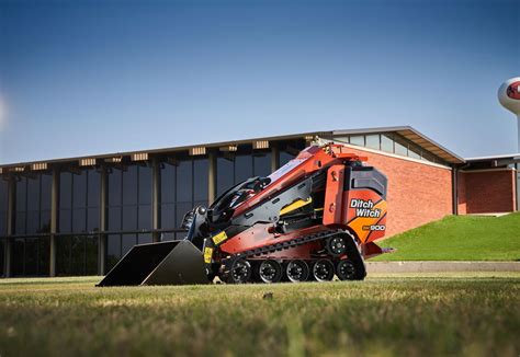 Sk900 Mini Skid Steer Ditch Witch® West