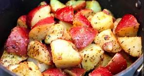 How to Cook Red Potatoes in a Pan on the Stove