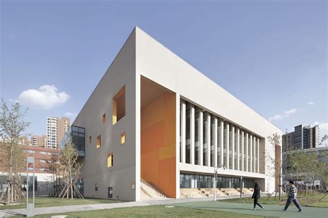School With An Open Space Beijing Institute Of Architectural Design