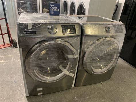 New Scratch N Dent Steam Frontload Washer And Dryer For Sale In Orlando