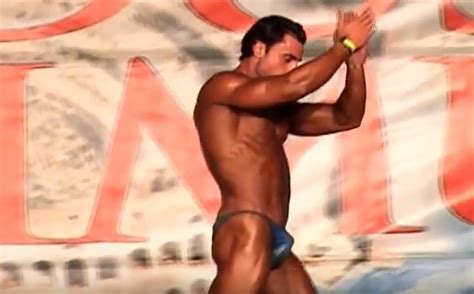 Bodybuilder Bulge Posing Trunks Vpl Posing With A Boner Video