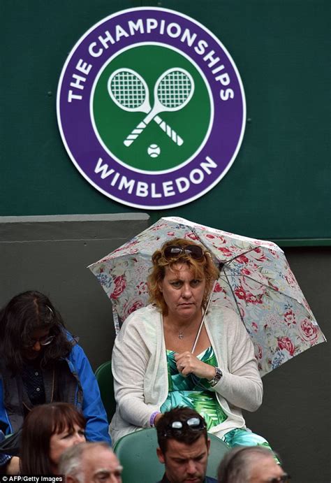 Wimbledon Roof On Centre Court Has Its Own Comedy Twitter Account Daily Mail Online
