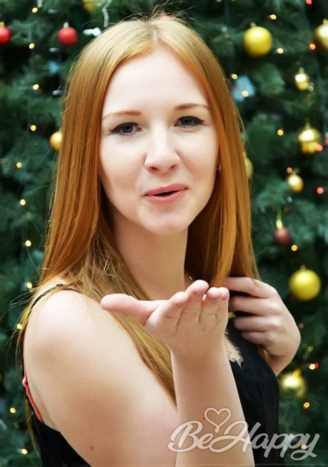id 43811 attractive ukrainian lady irina from kherson ukraine 32 y o hair color red
