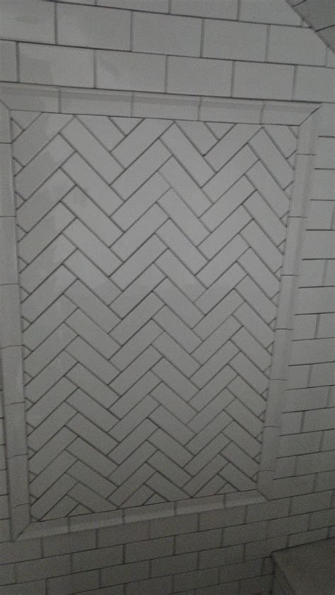 Decosee Herringbone Tile Pattern