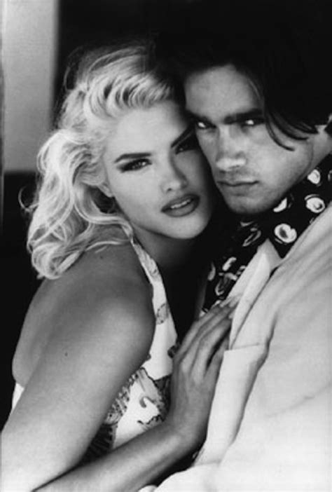 20 Gorgeous Photos From Anna Nicole Smiths Guess Campaign Anna Nicole Smith Anna Nicole Ann