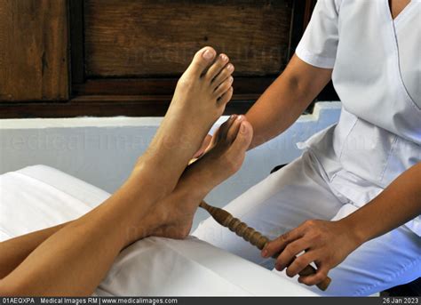 Stock Image Dagdagay Is A Traditional Filipino Leg And Foot Massage Originating From The
