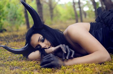 Women Horns Hd Wallpapers Desktop And Mobile Images And Photos