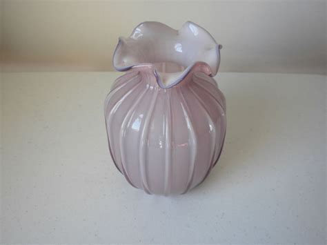 Vintage Fenton Art Glass Dusty Rose Pink Lavender Ribbed Vase Etsy Pink Roses Dusty Rose
