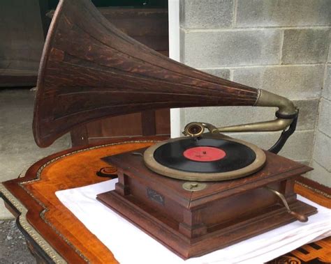 Best Vintage Record Player With Horn Audiophile Review 2020