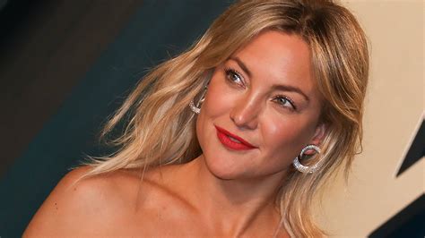 Kate Hudson Strips Down For Candid Golden Globes Afterparty Photo HELLO