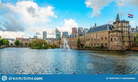 Download 482 binnenhof images and stock photos. Binnenhof Palace Complex With Pond And Fountain In The ...