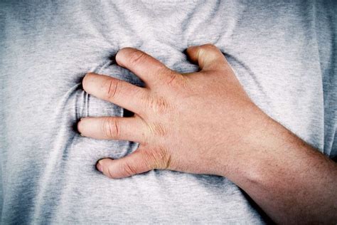 Tightness In Chest 10 Causes Of Tightness In Chest