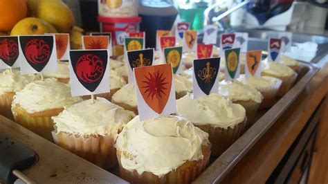 House Sigil Cupcakes Game Of Thrones Birthday Desserts Food
