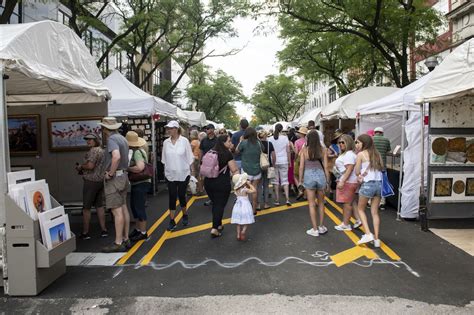 Crowds Descend On Downtown For Start Of 2023 Ann Arbor Art Fair
