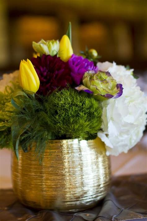«50th wedding anniversary floral arrangements for mom and dad». 10 best ideas about Anniversary Flowers on Pinterest ...