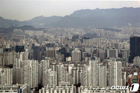 수억씩 내린 집값에도중산층 살 수 있는 서울 아파트 100채 중 25채 네이트 뉴스