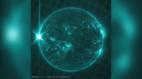 New Years Eve Solar Flare X5 May Bring Spectacular Auroras To Earth