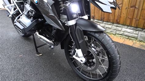 Turn your bmw r 1250 gs adventure into a bike with countless customization options. BMW R1200GS Triple Black - YouTube