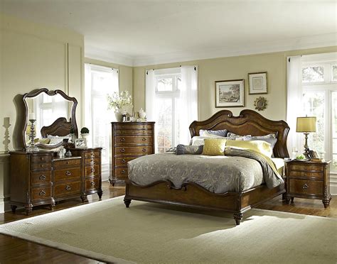 Marisol Brighton Cherry Panel Bedroom Set From Fairmont Designs S7057