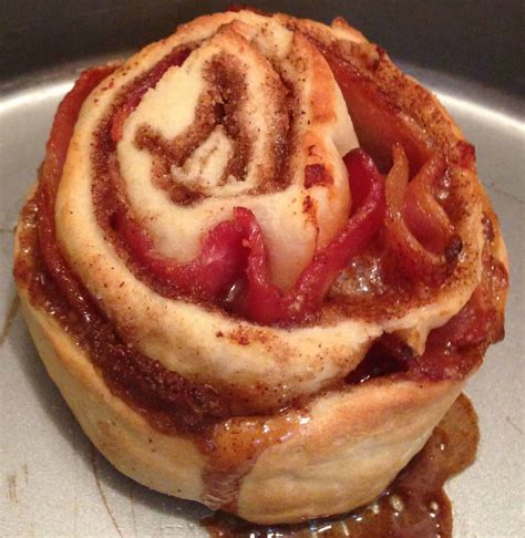Bacon Cinnamon Rolls With Maple Bourbon Cream Cheese Frosting Chelsweets