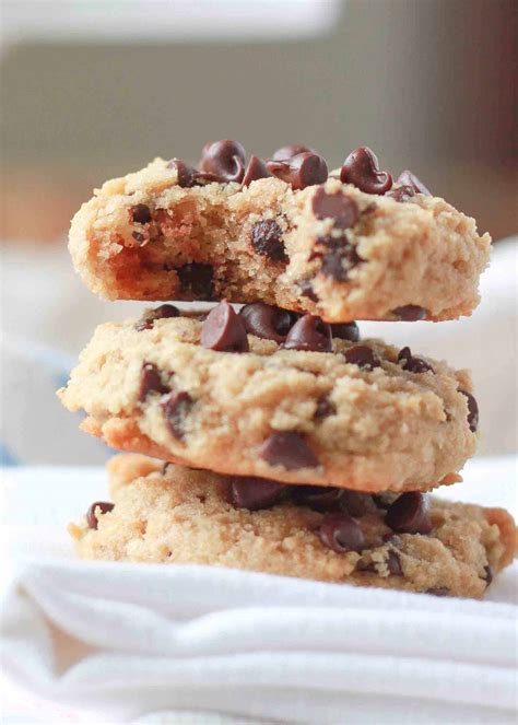 These christmas cookie recipes might be the best part of the season. Soft-Baked Almond Flour Chocolate Chip Cookies - Kitchen Treaty Recipes