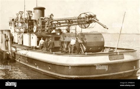 Fire Boat Early 1900s Old Fire Float New York Fdny History Early