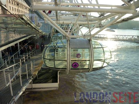 Das riesenrad hat 32 klimatisierte, fast vollständig aus. The London Eye - Eine Runde mit dem Riesenrad der ...