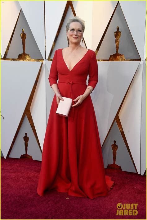 Meryl Streep Rocks A Red Dress On Oscars 2018 Red Carpet Photo