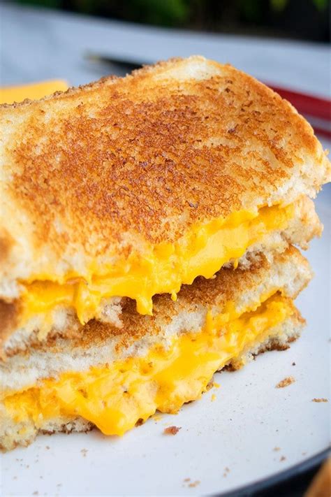 Best Grilled Cheese Sandwich One Pan Quick And Easy Grilled Cheese Sandwich Recipe Homemade