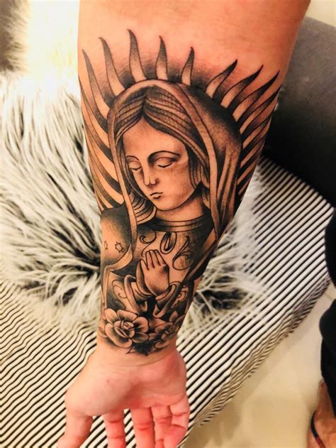 Virgen De Guadalupe On Leg Tattoo