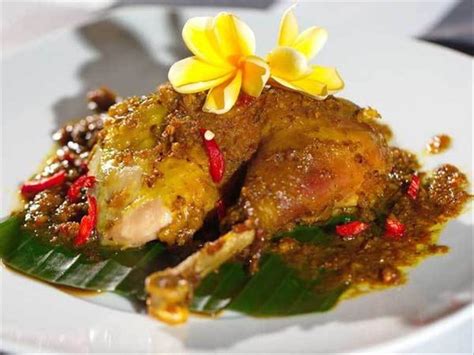 10 Makanan Tradisonal Bali Beserta Resep Dan Cara Membuatnya Mudah