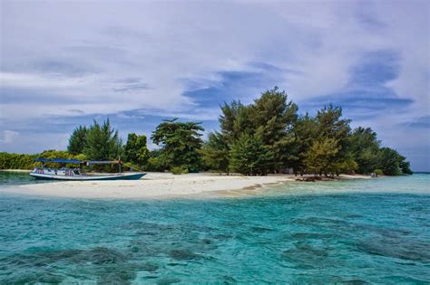 Kepulauan Karimunjawa Pesona Wisata Taman Laut Jelajah Wisata Alam