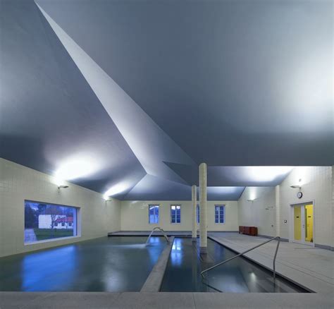 24 Hotels With Spectacular Indoor Pools Indoor Pool Indoor Outdoor