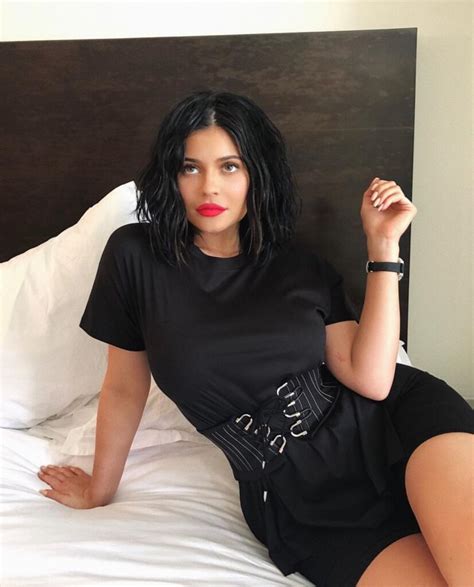 Kylie Jenner Altura Peso Medidas Corporais Cor Dos Olhos
