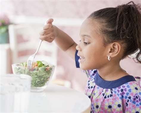 make-fun-and-easy-salads-for-kids