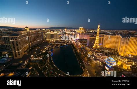 Las Vegas Strip At Night Time Lapse 4k Ultra Hd Stock Video Footage Alamy