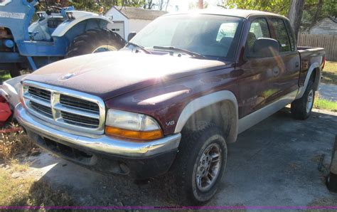 2000 Dodge Dakota Quad Cab Pickup Truck In Fredonia Ks Item Bb9121