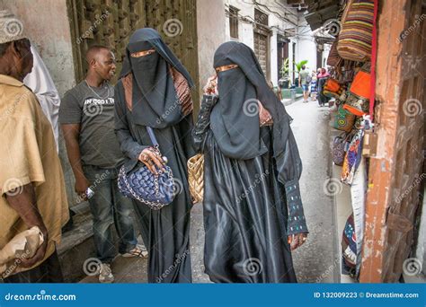 Women Walking Through Stone Town Zanzibar Tanzania Editorial Stock