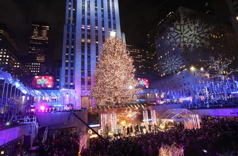 Rockefeller Center Tree Lighting Jon Bon Jovi Gwen Stefani Sleigh It