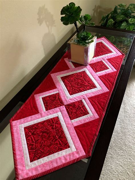 Valentines Table Runner Quilted Table Runner Buffet Table | Valentine table runner, Table 