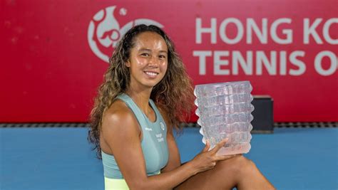 leylah fernandez wins first title of season in hong kong