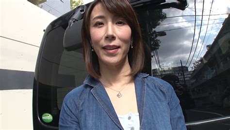 【動画1時間59分】ファンの自宅をゲリラ訪問！澤村レイコさんとしてみませんか～憧れの熟女と夢の中出しセックス～ 澤村レイコ 今晩のおかず