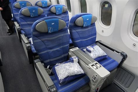 Hot Cabin Cold Service Lot Premium Economy 787 8 From Chicago To