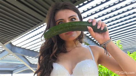 Sexy Babe Fucks Herself With Cucumber Solo Porn