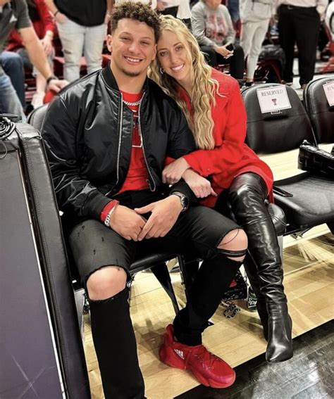 Patrick Mahomes Reacts To People Criticizing His Wife Brittany Matthews After She Went Viral