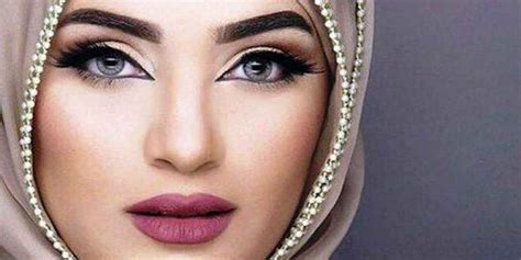 Pasang bulu mata palsu itu digelar sebagai eyelash extension. Muslimah, Ini Hukum Pakai Bulu Mata Palsu Menurut ...