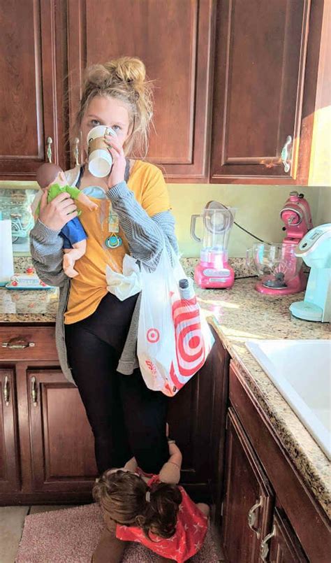 Matching mother daughter halloween costumes. This Girl's Tired Mom Halloween Costume Is EVERYTHING ...