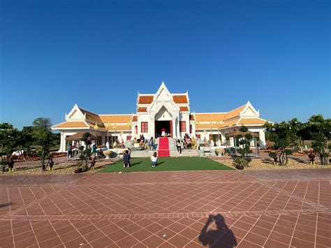 ศาลสมเด็จพระนเรศวรมหาราช พิษณุโลก - รีวิวสถานที่ท่องเที่ยว - Wongnai