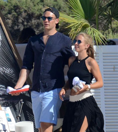 Anfang des jahres sorgte die trennung von manuel und nina neuer für reichlich schlagzeilen. Nina Neuer in Black Swimsuit 2018 -03 | GotCeleb