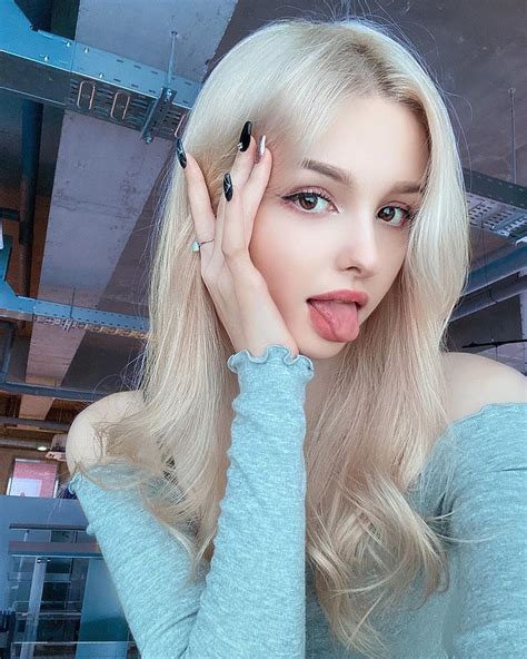 Karimova Elina엘리나 Elina422 • Instagram写真と動画